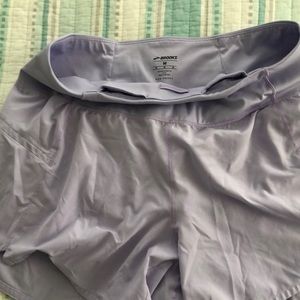 Brooks medium shorts women’s